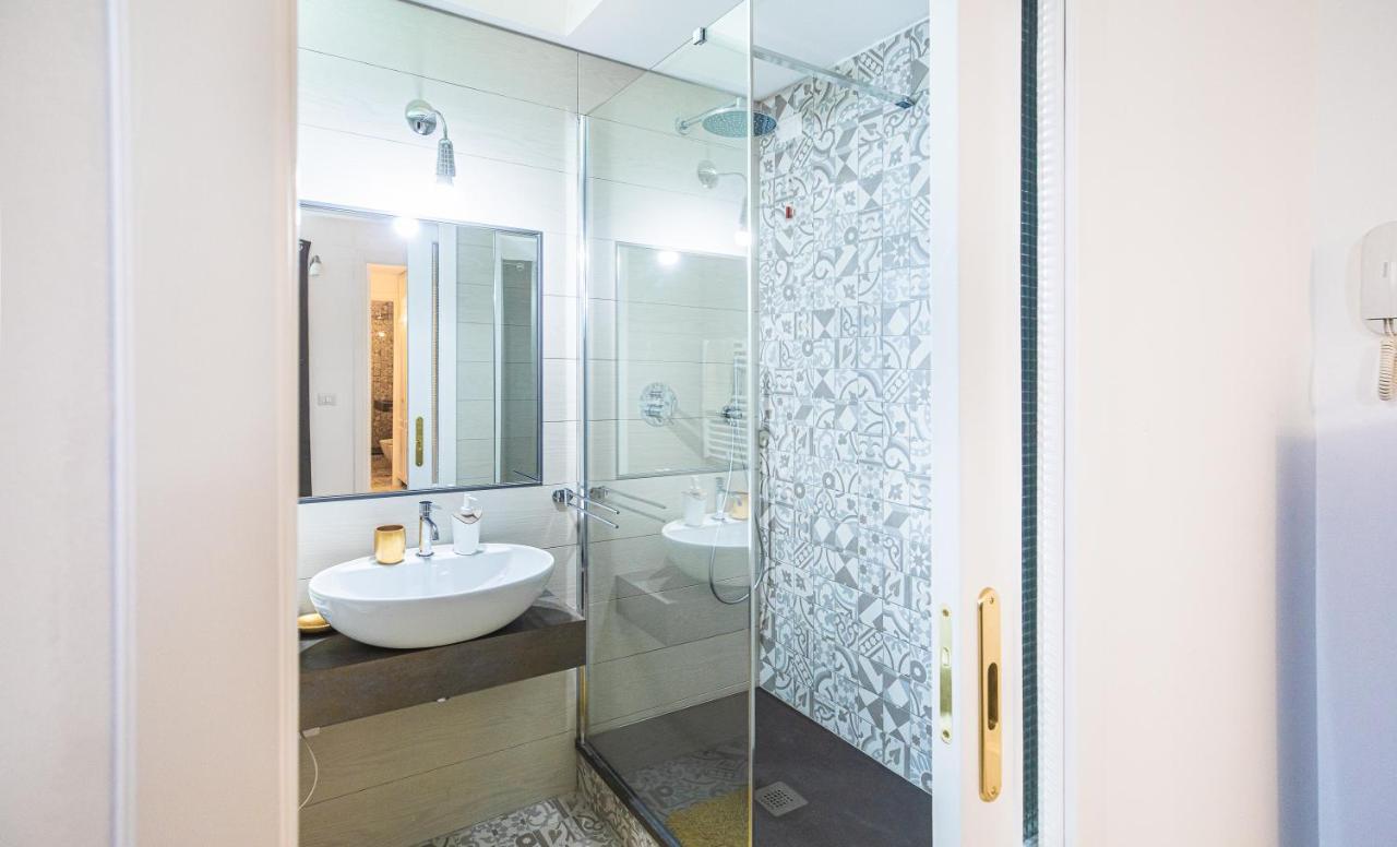 Roma 93 Apartment กาญารี ภายนอก รูปภาพ