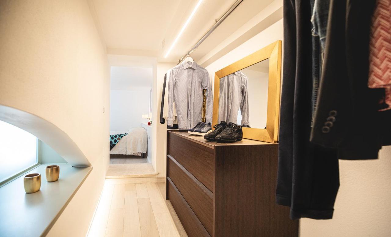 Roma 93 Apartment กาญารี ภายนอก รูปภาพ